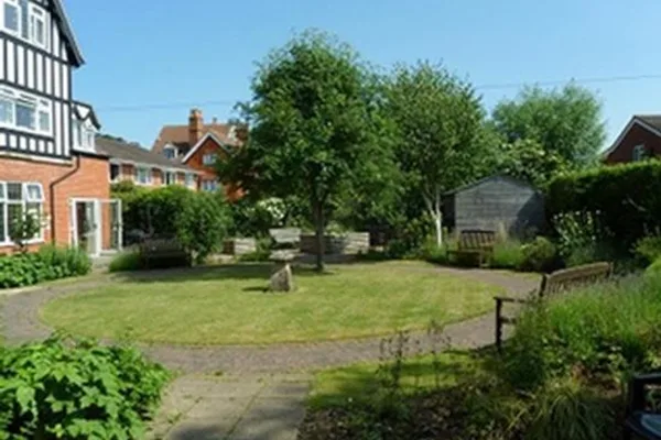 Gloucester - GL4 3TD 